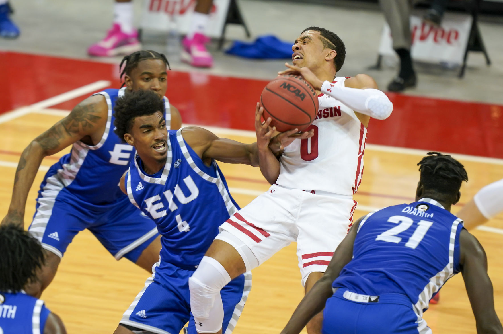 Badgers 77, Panthers 67